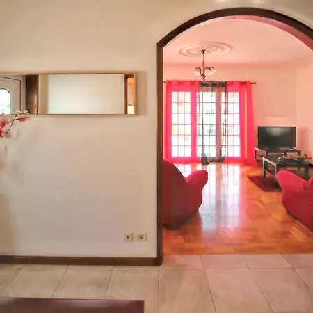 Spacious House In Santa Maria Da Feira - 220 M² With View Holiday home Aveiro