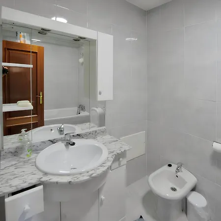 Holiday home Spacious House In Santa Maria Da Feira - 220 M² With View Aveiro