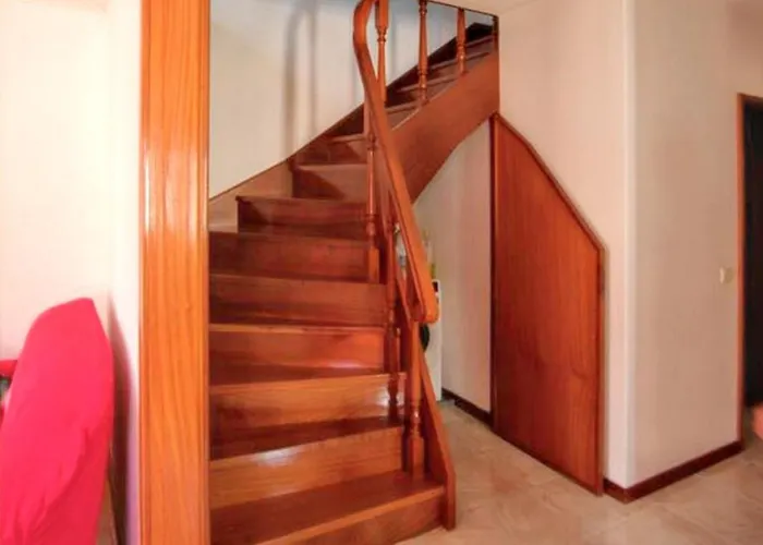 Spacious House In Santa Maria Da Feira - 220 M² With View